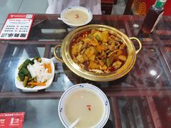 -牛一嘴·兰州牛肉面·大盘鸡(财富中心店)