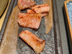 -铭牛烧肉·和牛海鲜自助(高新月牙湖店)