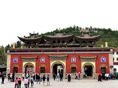 -塔尔寺游客服务中心