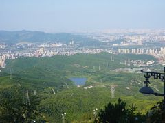 -定都峰