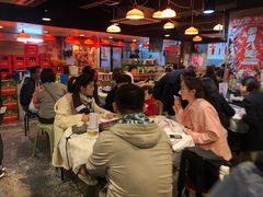 大堂-鲜入围煮花胶鸡海鲜火锅