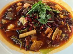 -川流不息·地道川菜·小龙虾(松东路店)