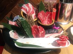 -青瓦炭韩潮烤肉(花园道店)