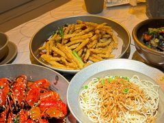 -巴厘龙虾·榜首油焖大虾(音乐学院·沿江酒馆店)