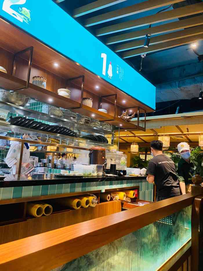 四季椰林椰子鸡(福田华强北茂业店)-"这家店在茂业楼上还是年前疫情前