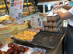 面包甜点陈列柜-Bread Talk 面包新语(荟聚店)