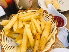 -Ours树朵家亲子餐厅(远策中心店)