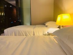 -广州天河希尔顿酒店