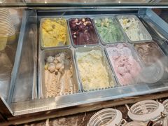 -广州万富希尔顿酒店·感趣自助餐厅·金秋蟹宴生蚝海鲜刺身