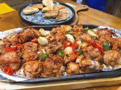 -老东镇啤酒屋海鲜加工·蒸汽海鲜·海鲜烧烤(台东店)