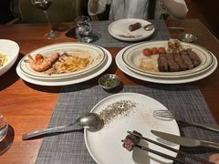 -MONICH牛排融合餐厅(和义大道购物中心店)