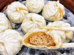 招牌土猪肉小笼包-都谷包子(天一广场店)
