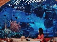 -迪拜帆船酒店海底餐厅