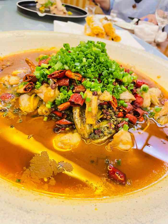 万绣园鱼鲜馆(健德门店)-"这家店不是随马路边上,在一个院子里.但是.