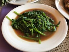 -Pakwan Restaurant & Bar