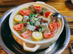 山药腊肉腊排养生汤锅-花水湾红太阳牛肉汤锅