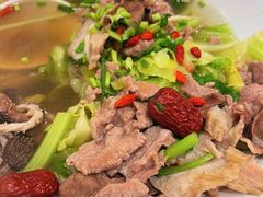 跷脚牛肉-犇逸·乐山跷脚牛肉·四川现炒(览海店)