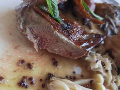 烟熏乳鸽配秋菇-Jean Georges