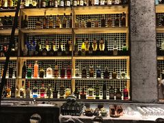 -饮湖威士忌鸡尾酒吧