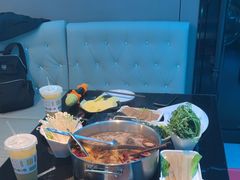 -唯爱KTV聚会餐厅(仙林东城汇店)