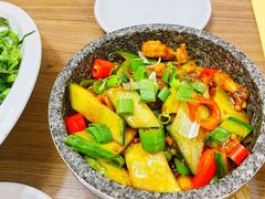 石锅馋嘴蛙-茗贵坊食府