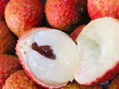 -上海龙吴水胜海发市场