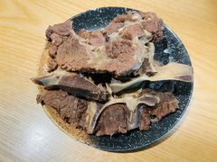 -牛梦香(大榕树创意园店)