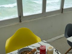 -The Sunny Side Cafe Station 1