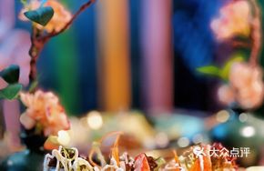 Mango Vegetable Crab Roll