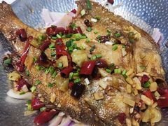 -一品味庄·地标武昌鱼·藕汤湖北菜(黄鹤楼店)