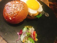 -HIGH FIVE哈福手工汉堡(桂林路店)