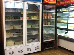 面包甜点陈列柜-金张掖麻辣烫(凤城一路店)