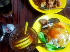猪扒双蛋饭-華叔茶記