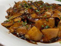 毛蟹烧年糕-上海老饭店(北京分店)