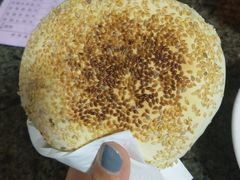 烧饼-清真喜兰老丁羊汤特色小吃