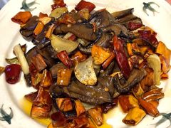 -阿山卓·野生菌火锅·纳西火塘烤肉