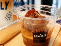 Expresso+意式冰淇淋-LAVAZZA拉瓦萨咖啡(星荟中心店)