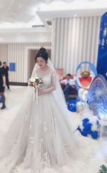 -艾米丽婚纱礼服