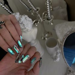 -HUII NAIL绘京美甲美睫会馆