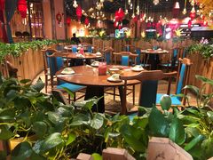 大堂-老滇山寨•云南特色菜•地方菜•民族风情歌舞表演(金碧店)