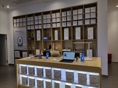 -华为授权体验店(中山公园来福士)