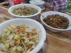 -笨罗卜浏阳菜馆(太平街店)