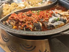 -阿瓦山寨·湘菜现炒·剁椒鱼头王(咸阳总店)