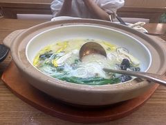 -云海肴·汽锅鸡·云南菜(天山百盛优客店)