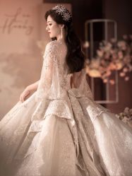 -伯瓷皇后婚纱艺术空间