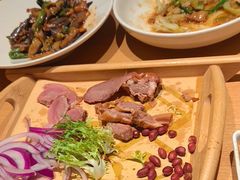 -关东小磨东北菜(上海长风大悦城店)