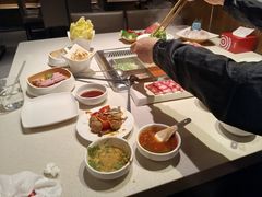 -海底捞火锅鲜切牛肉主题店(长寿路店)