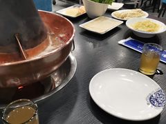 -楼外楼大刀肉传统火锅居(幸福街店)