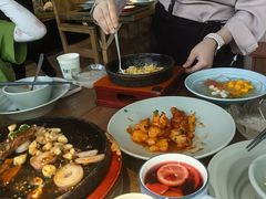 -蜜桃餐厅·伴山(湖滨商业街店)