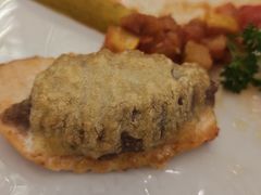 蘑菇烤虹鳟鱼-莫斯科餐厅